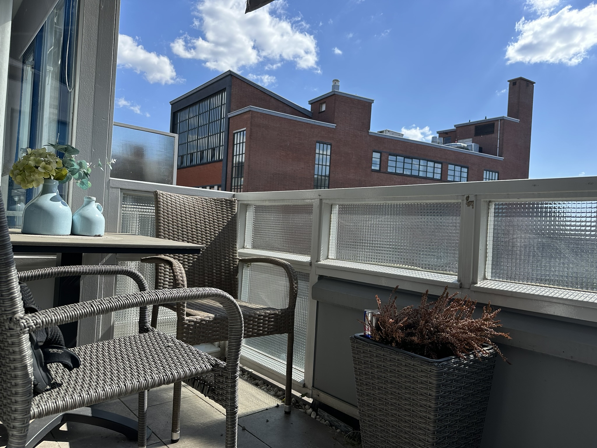 Real estate property showcase